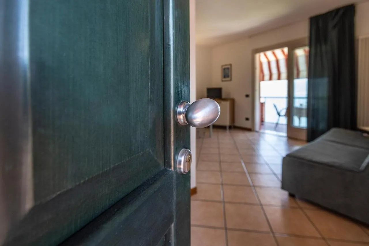 Aparthotel Residence Villa Al Lido Brenzone sul Garda Italien